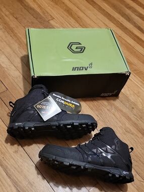 NWT Inov-8 Black Trail Boots with Gore-Tex